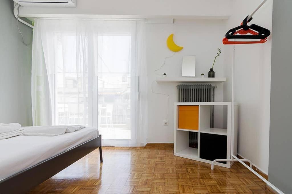 Sunlit 2Br Oasis In Metaxourghio 3Min From Metro Lägenhet Aten Exteriör bild